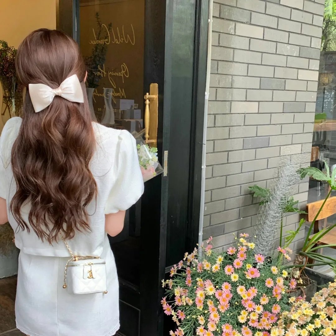 落凡尘